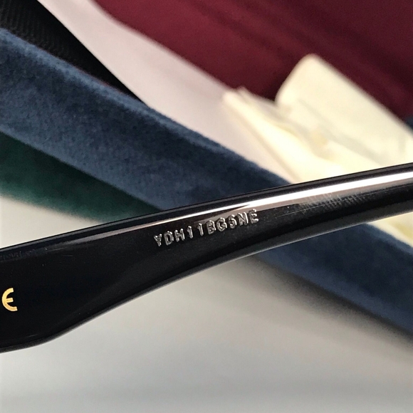 💯 Original GUCCI GG1177O 001 / 004This square Gucci optical shiny black frame. - Picture 12 of 16